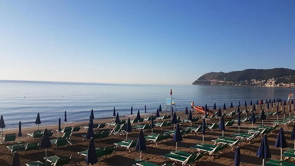 Suite Rania Alassio