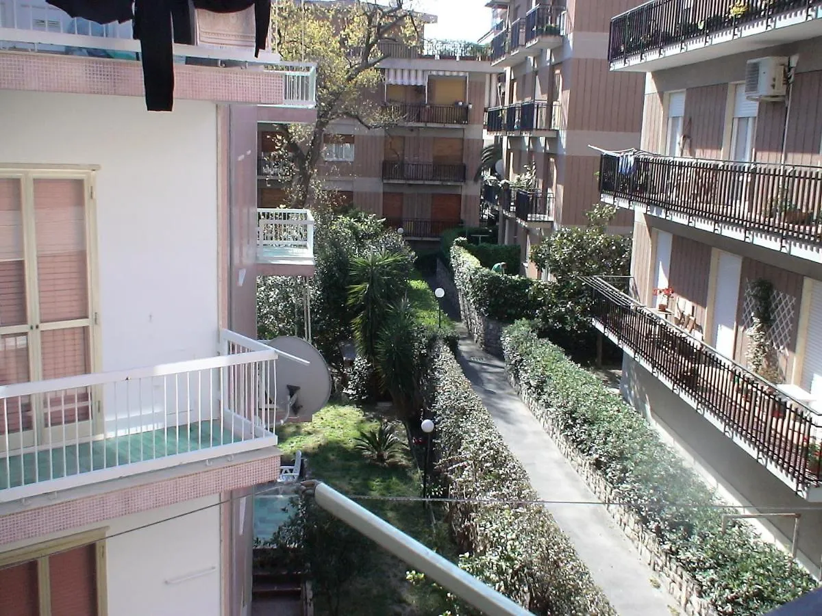Apartment Suite Rania Alassio