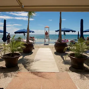 4* Hotell Grand Mediterranee